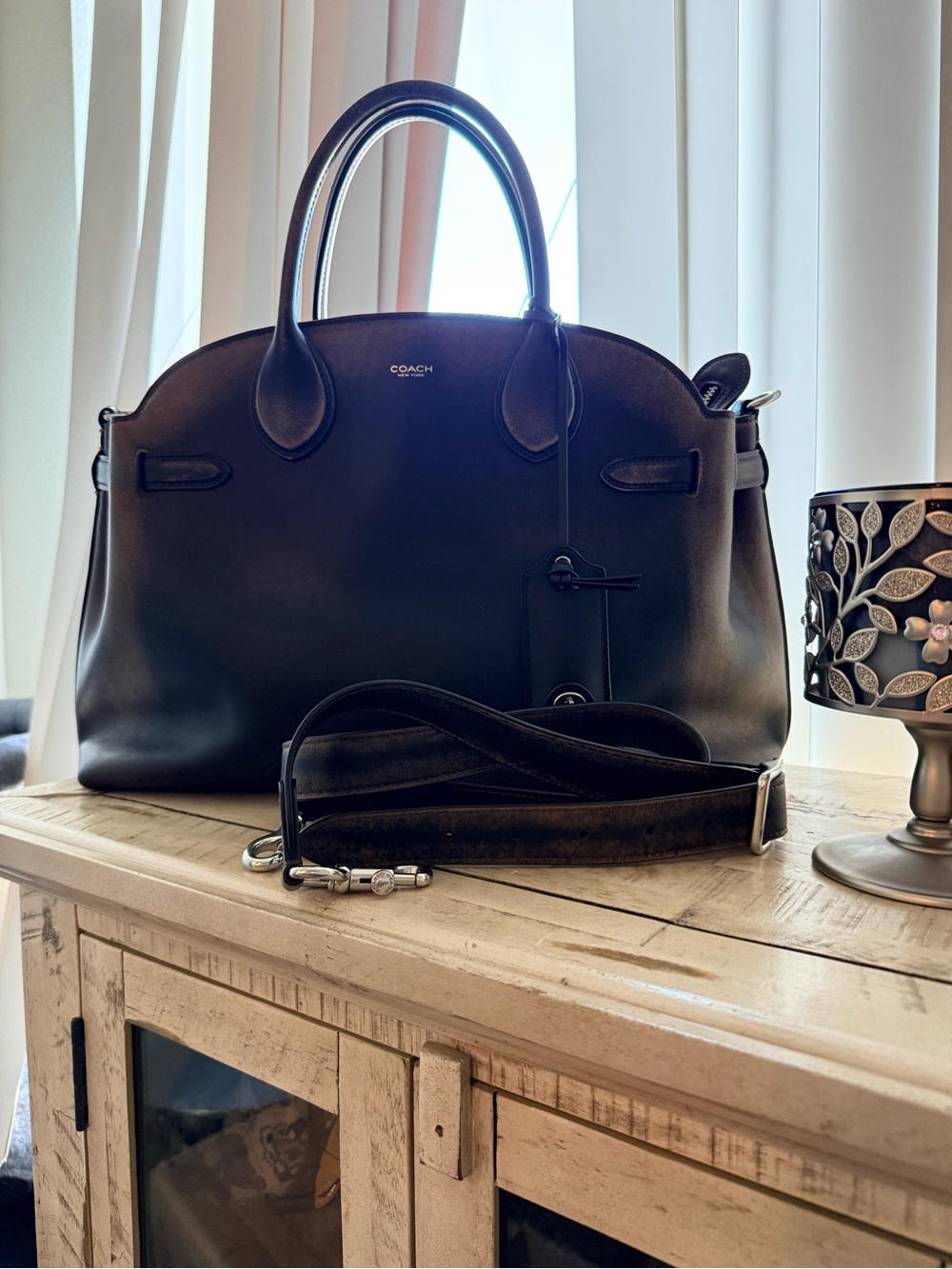 Soft Empire Carryall Bag 40 In Loved Leather - Picture 4 of 7